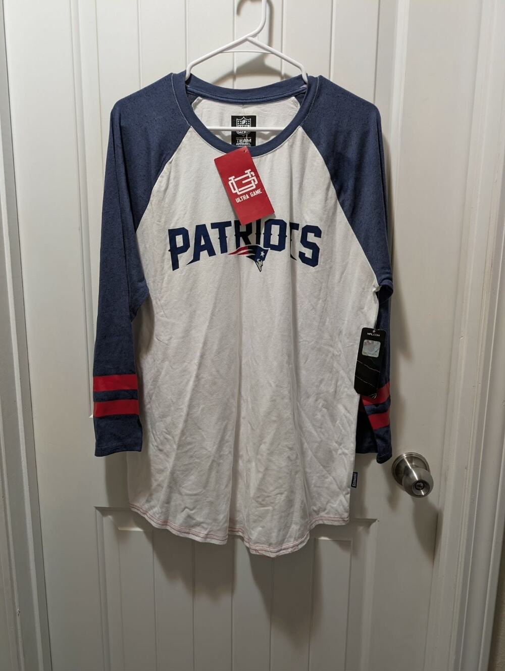 NEW! NFL New England Patriots Baseball Raglan Tee Shirt Adult L Navy White Red